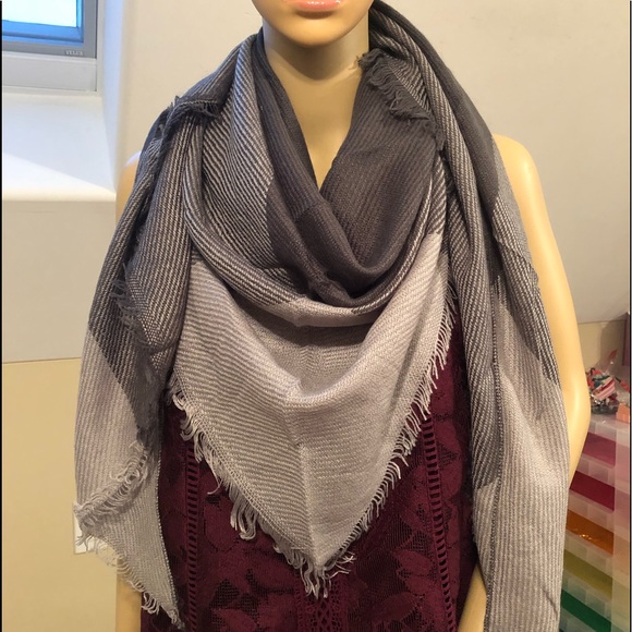 Plaid Blanket Scarf - Picture 4 of 4